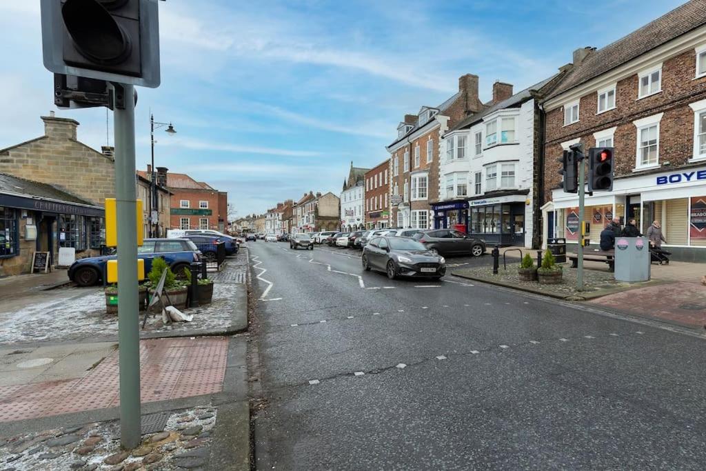 In The Heart Of It! Βίλα Stokesley Εξωτερικό φωτογραφία